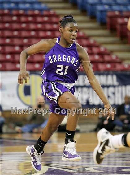 Thumbnail 1 in Bishop O'Dowd vs. Sacramento (CIF NorCal D3 Regional Final) photogallery.