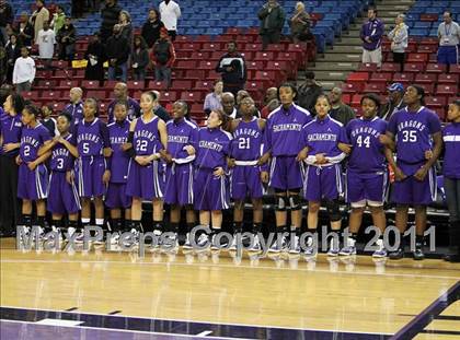 Thumbnail 3 in Bishop O'Dowd vs. Sacramento (CIF NorCal D3 Regional Final) photogallery.