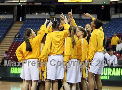 Thumbnail 1 in Bishop O'Dowd vs. Sacramento (CIF NorCal D3 Regional Final) photogallery.