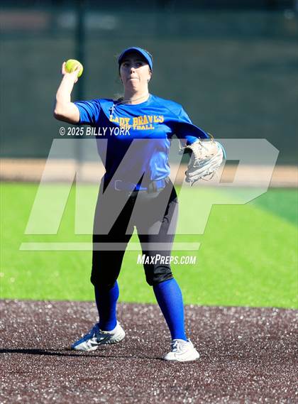 Thumbnail 2 in Grand Saline vs Community photogallery.