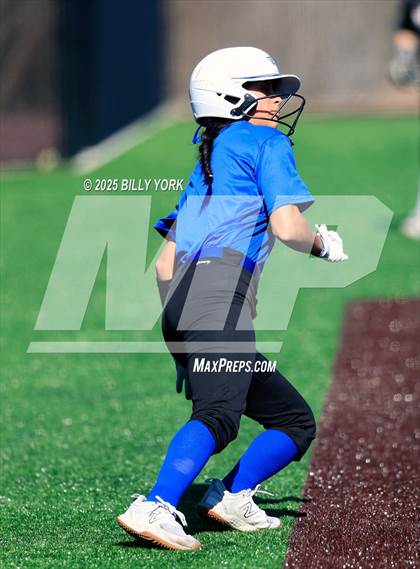 Thumbnail 1 in Grand Saline vs Community photogallery.