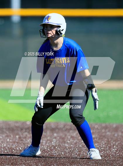 Thumbnail 1 in Grand Saline vs Community photogallery.