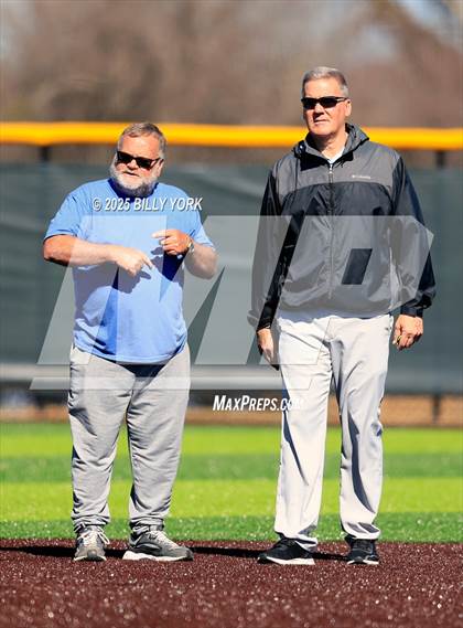 Thumbnail 1 in Grand Saline vs Community photogallery.