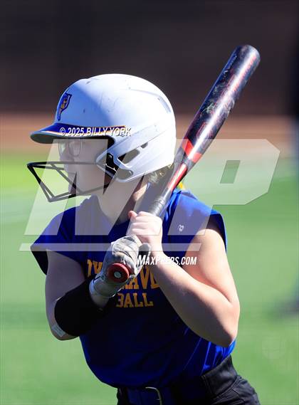 Thumbnail 1 in Grand Saline vs Community photogallery.