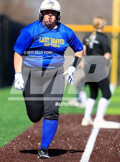Thumbnail 3 in Grand Saline vs Community photogallery.