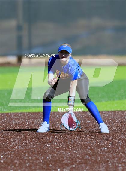 Thumbnail 3 in Grand Saline vs Community photogallery.