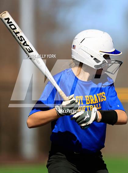 Thumbnail 3 in Grand Saline vs Community photogallery.