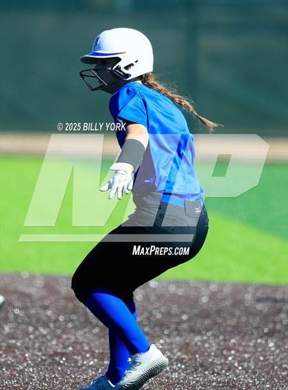Thumbnail 3 in Grand Saline vs Community photogallery.