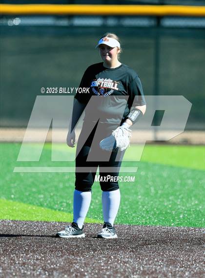 Thumbnail 1 in Grand Saline vs Community photogallery.