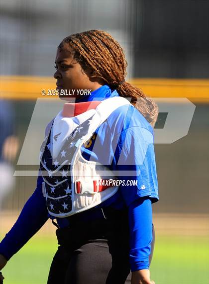 Thumbnail 1 in Grand Saline vs Community photogallery.