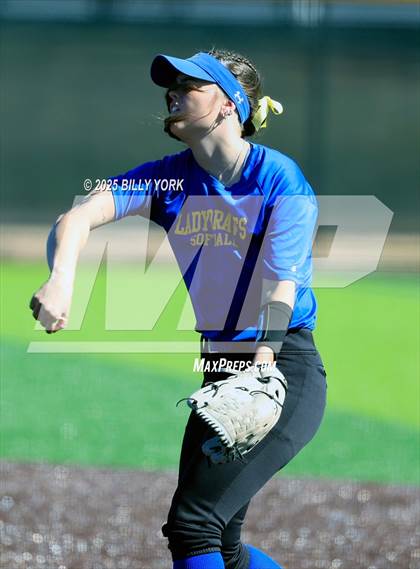 Thumbnail 1 in Grand Saline vs Community photogallery.