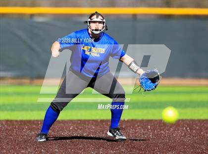 Thumbnail 2 in Grand Saline vs Community photogallery.