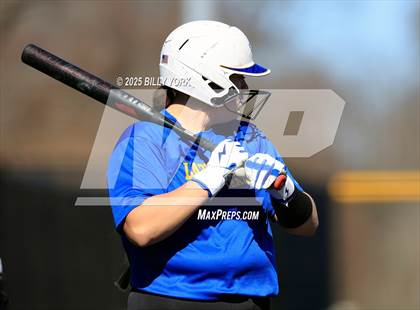 Thumbnail 2 in Grand Saline vs Community photogallery.