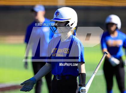 Thumbnail 2 in Grand Saline vs Community photogallery.