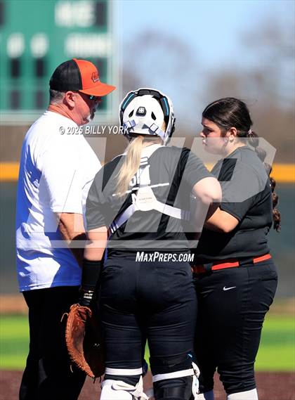 Thumbnail 3 in Grand Saline vs Community photogallery.
