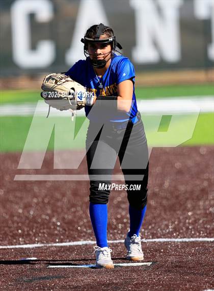 Thumbnail 1 in Grand Saline vs Community photogallery.