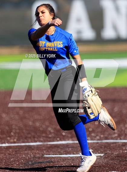 Thumbnail 1 in Grand Saline vs Community photogallery.