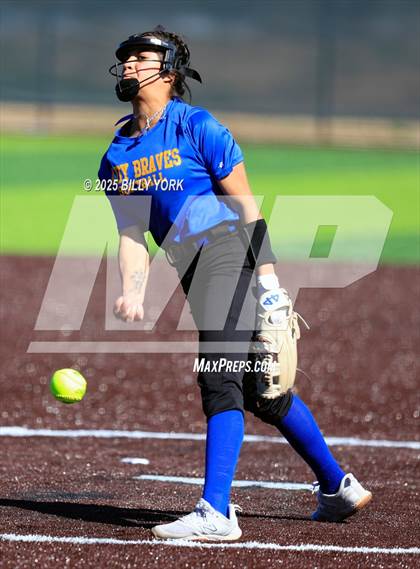Thumbnail 3 in Grand Saline vs Community photogallery.