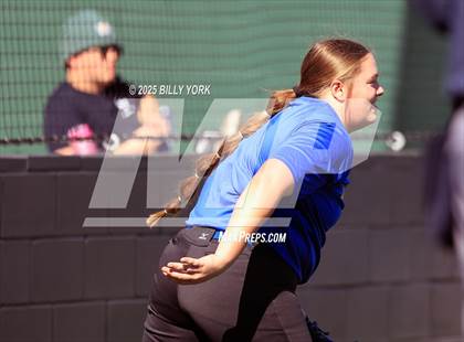Thumbnail 1 in Grand Saline vs Community photogallery.