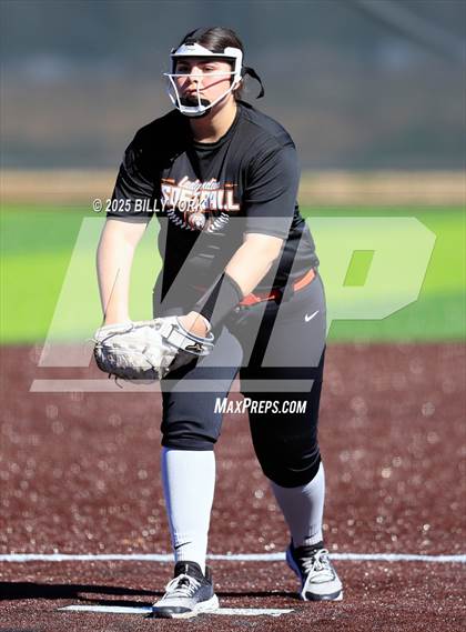 Thumbnail 3 in Grand Saline vs Community photogallery.