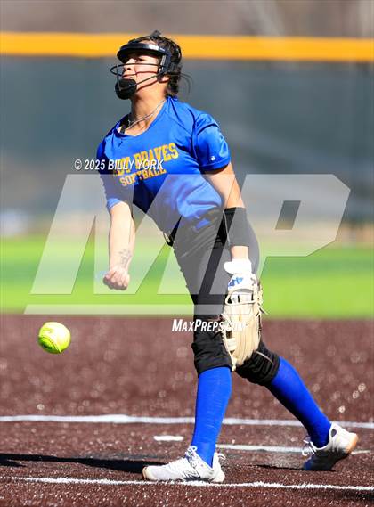 Thumbnail 3 in Grand Saline vs Community photogallery.