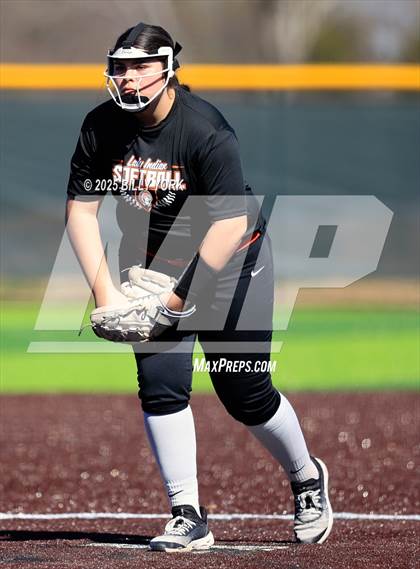 Thumbnail 3 in Grand Saline vs Community photogallery.