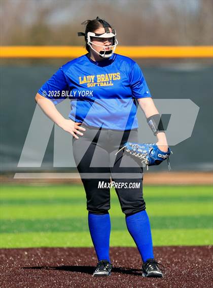 Thumbnail 1 in Grand Saline vs Community photogallery.