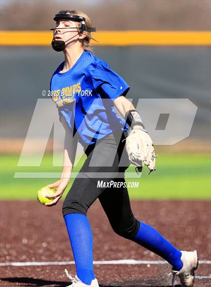 Thumbnail 2 in Grand Saline vs Community photogallery.