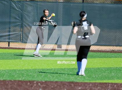 Thumbnail 1 in Grand Saline vs Community photogallery.