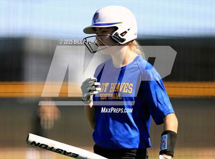 Thumbnail 1 in Grand Saline vs Community photogallery.