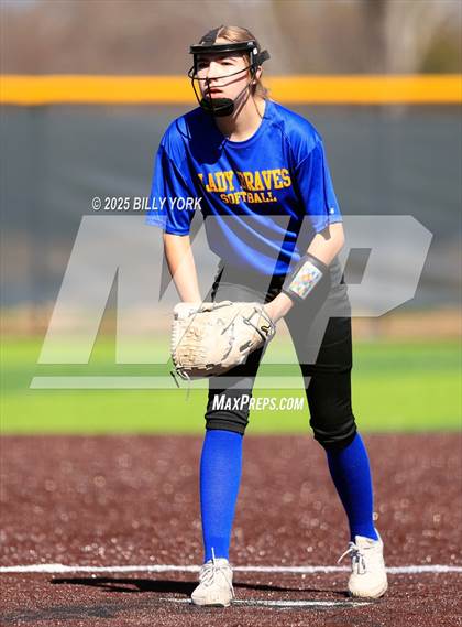 Thumbnail 3 in Grand Saline vs Community photogallery.