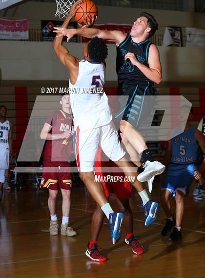 Thumbnail 1 in San Fernado Valley East vs West (Allstar Game ) photogallery.