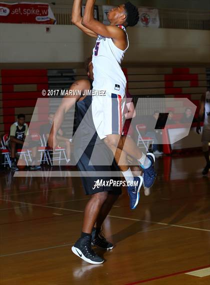 Thumbnail 3 in San Fernado Valley East vs West (Allstar Game ) photogallery.
