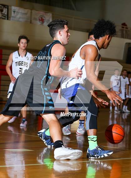 Thumbnail 3 in San Fernado Valley East vs West (Allstar Game ) photogallery.