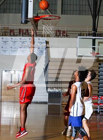 Thumbnail 1 in San Fernado Valley East vs West (Allstar Game ) photogallery.