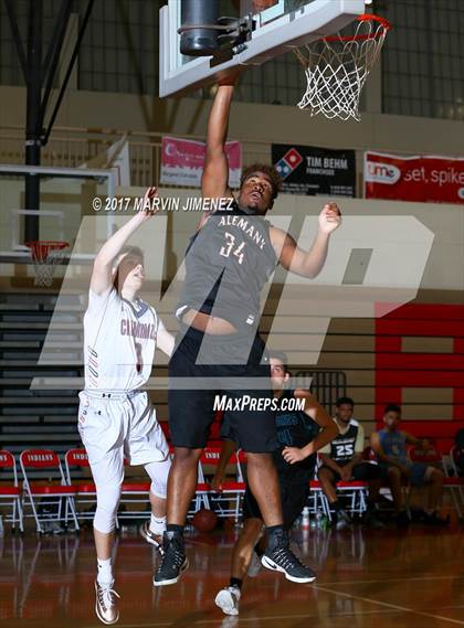 Thumbnail 2 in San Fernado Valley East vs West (Allstar Game ) photogallery.