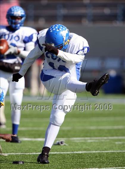 Thumbnail 1 in Tyler vs. Klein (Texas 5A Region 2 Playoffs) photogallery.