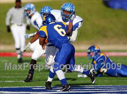 Thumbnail 1 in Tyler vs. Klein (Texas 5A Region 2 Playoffs) photogallery.