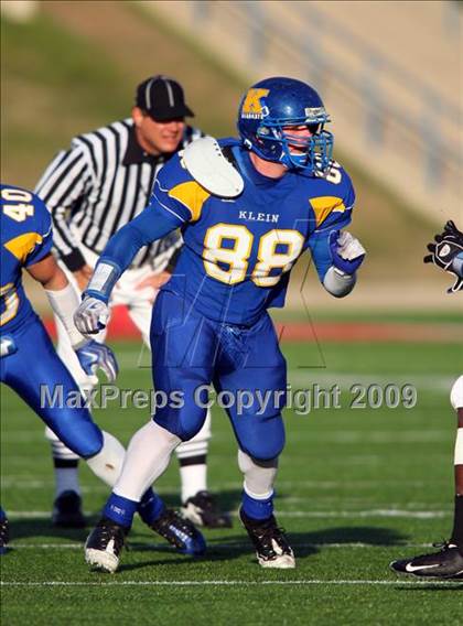Thumbnail 2 in Tyler vs. Klein (Texas 5A Region 2 Playoffs) photogallery.