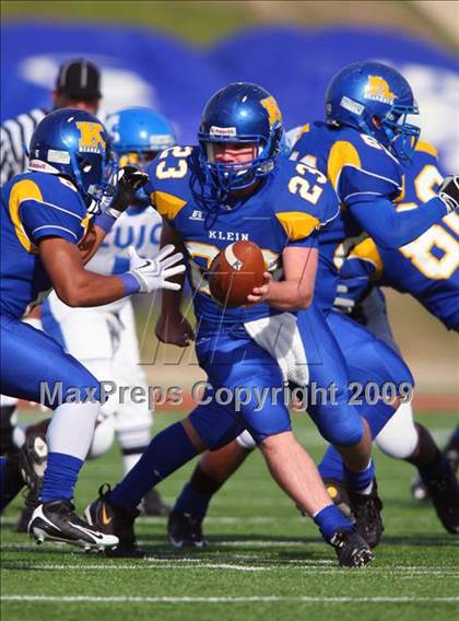 Thumbnail 1 in Tyler vs. Klein (Texas 5A Region 2 Playoffs) photogallery.