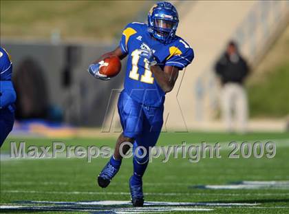 Thumbnail 2 in Tyler vs. Klein (Texas 5A Region 2 Playoffs) photogallery.