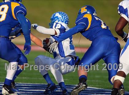 Thumbnail 3 in Tyler vs. Klein (Texas 5A Region 2 Playoffs) photogallery.