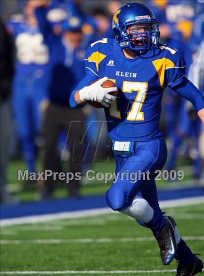 Thumbnail 2 in Tyler vs. Klein (Texas 5A Region 2 Playoffs) photogallery.