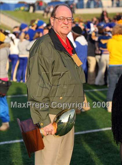 Thumbnail 1 in Tyler vs. Klein (Texas 5A Region 2 Playoffs) photogallery.