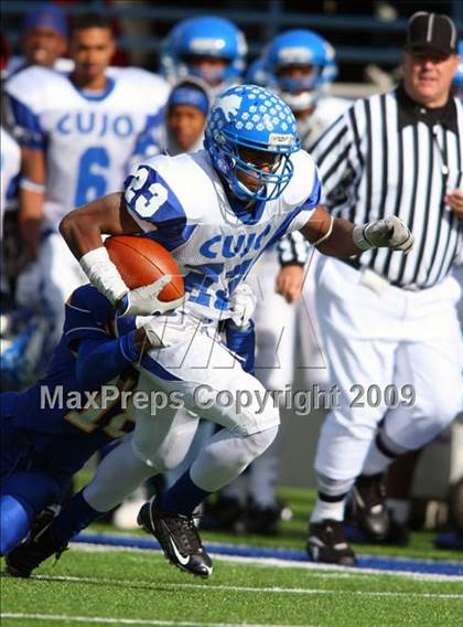 Thumbnail 2 in Tyler vs. Klein (Texas 5A Region 2 Playoffs) photogallery.
