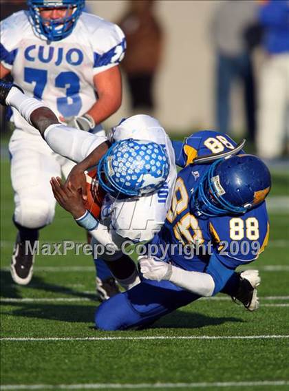 Thumbnail 2 in Tyler vs. Klein (Texas 5A Region 2 Playoffs) photogallery.