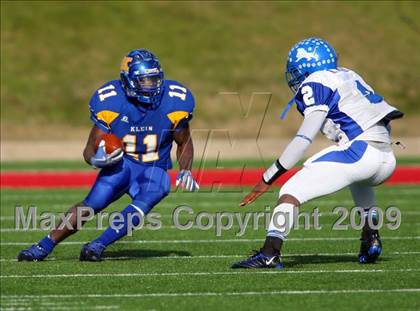 Thumbnail 2 in Tyler vs. Klein (Texas 5A Region 2 Playoffs) photogallery.