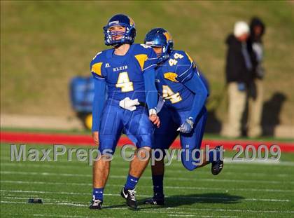 Thumbnail 1 in Tyler vs. Klein (Texas 5A Region 2 Playoffs) photogallery.