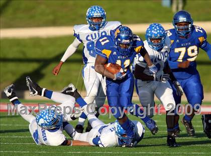 Thumbnail 2 in Tyler vs. Klein (Texas 5A Region 2 Playoffs) photogallery.