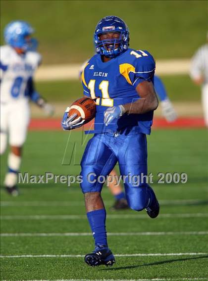 Thumbnail 1 in Tyler vs. Klein (Texas 5A Region 2 Playoffs) photogallery.